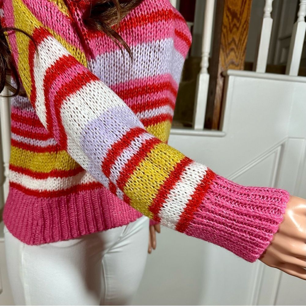 Pink striped soft light sweater - Picture 8 of 11